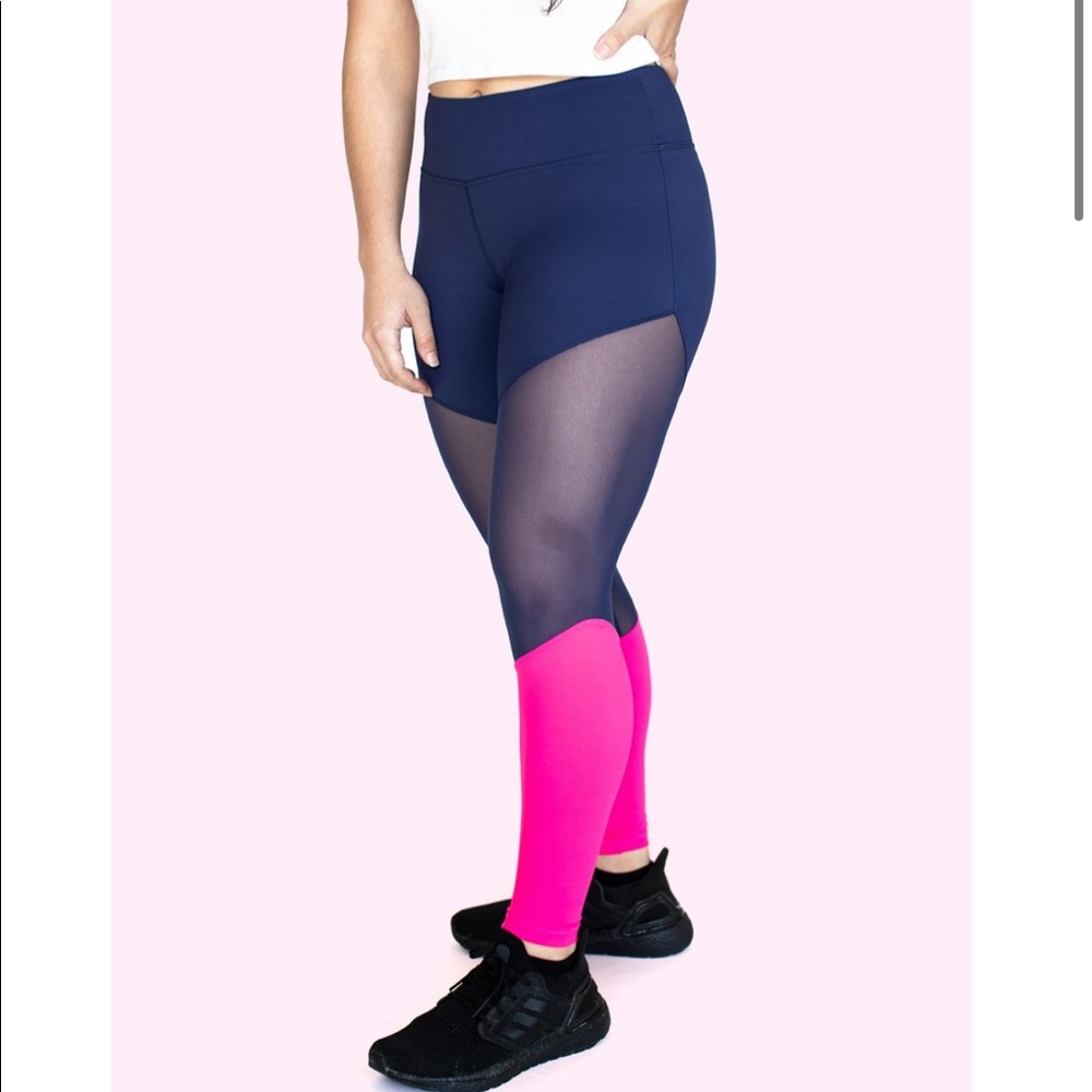 NWOT Feed Me Fight Me Leggings